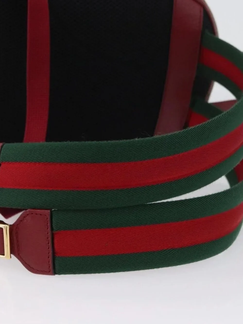 Gucci brand	gucci color	beige